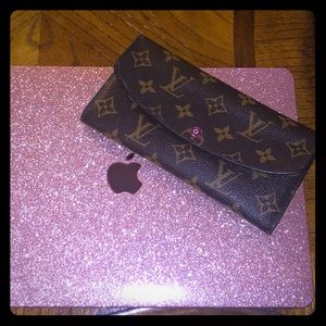 Pre-loved Authentic Louis Vuitton Emilie Wallet